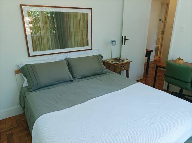 Refúgio Humaitá – 2 Quartos – 10min de Copacabana! gallery image 2