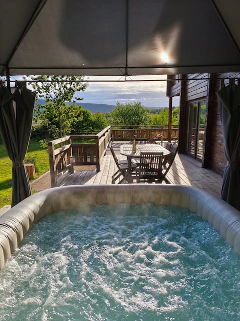 Exceptional chalet with sauna and jacuzzi