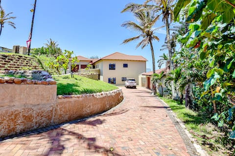 Beachfront: Perfect for Family Gatherings