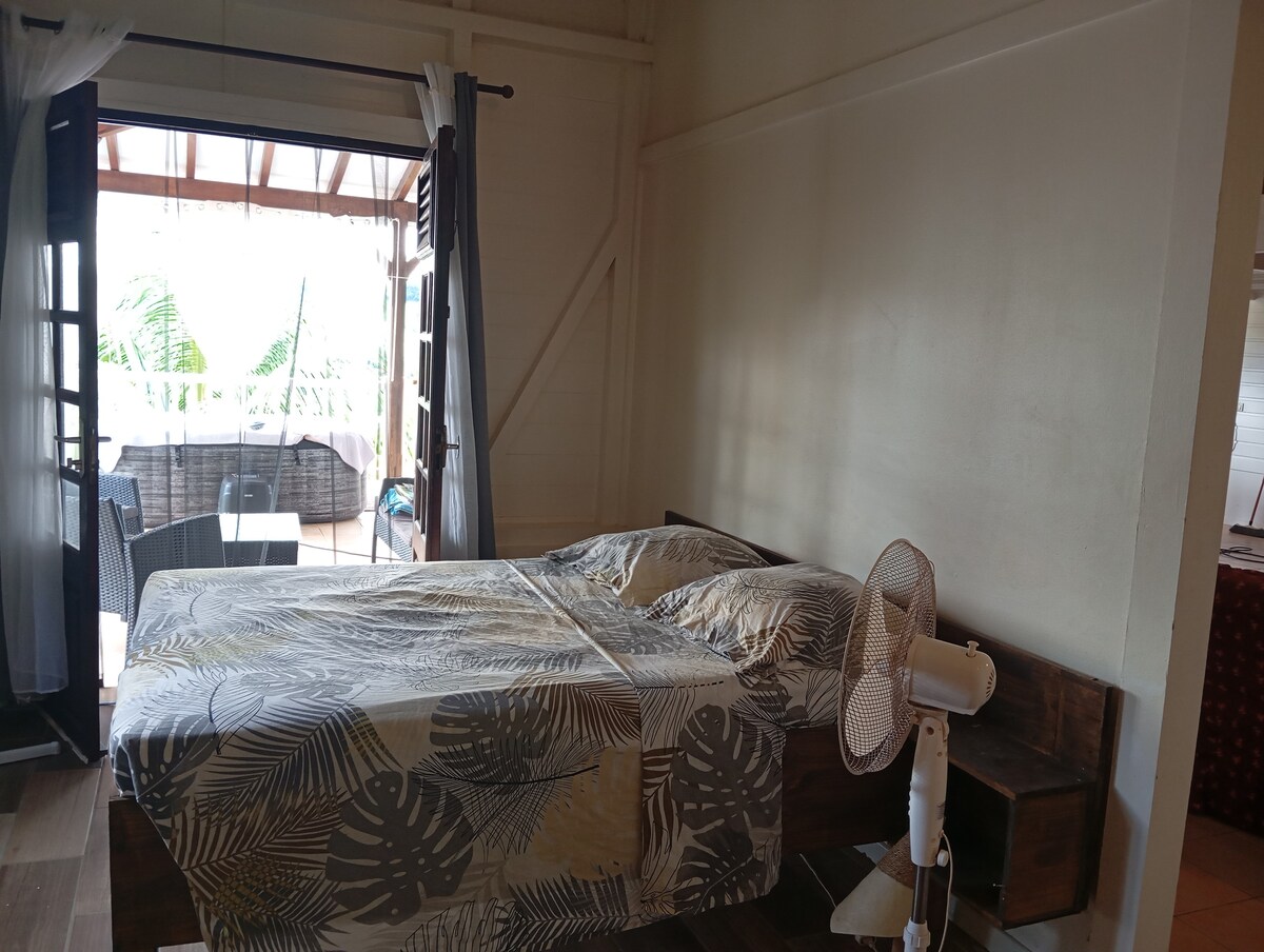 غرفة النوم 1