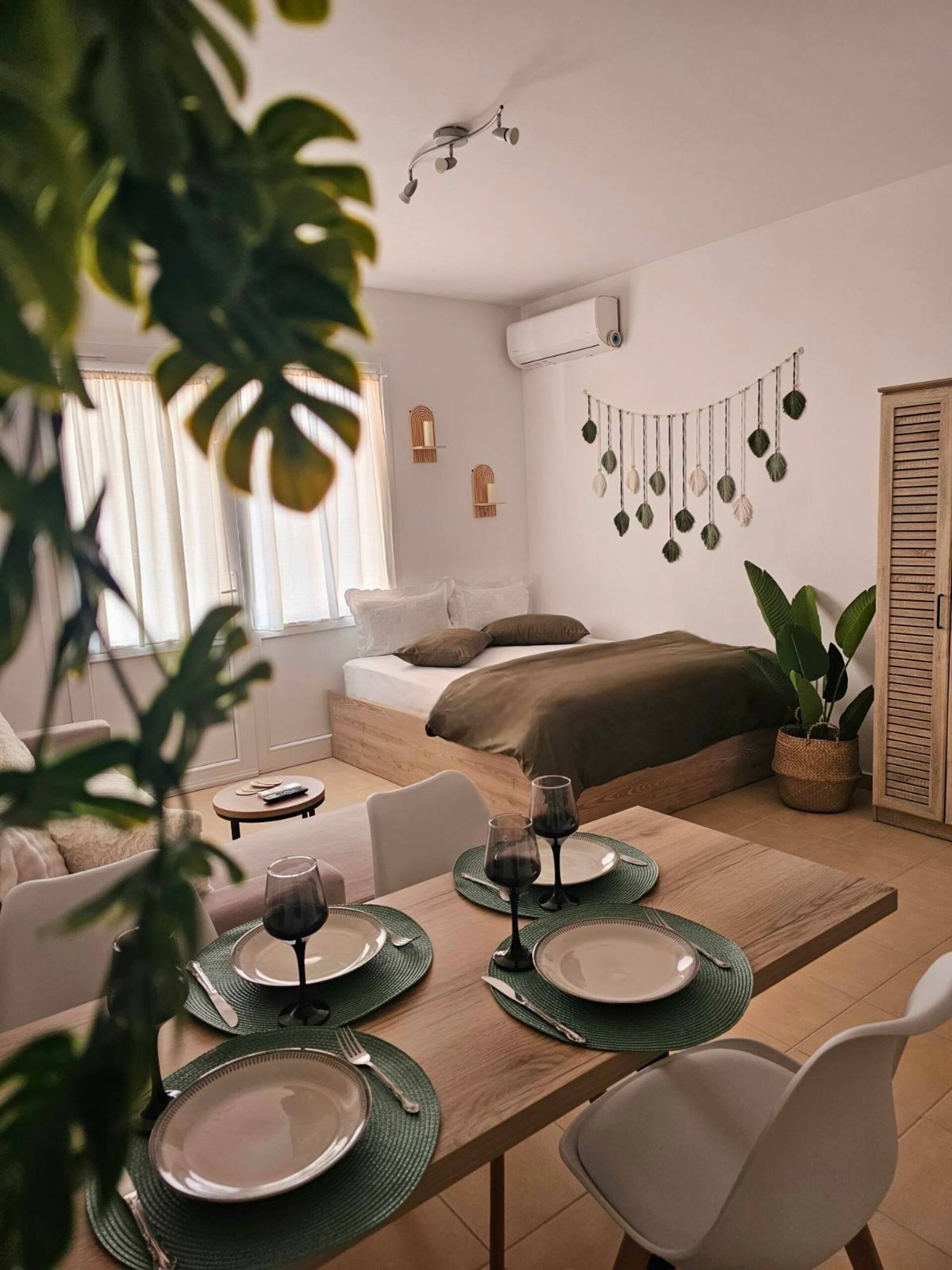 Happy Studio in Drama with Private Parking & Courtyard
