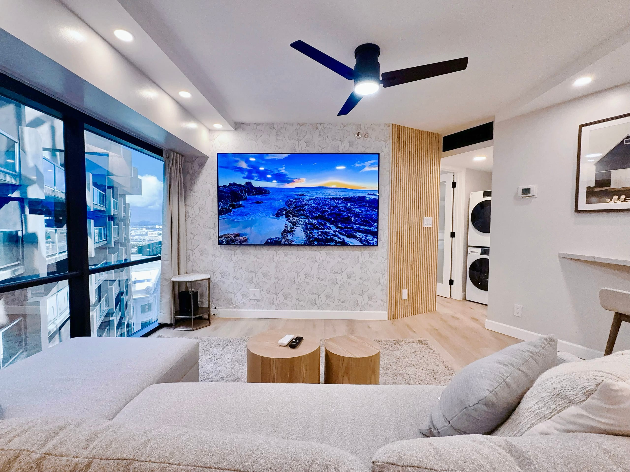 Financial District 1BR-Fully Renovated w/Parking - Image 4