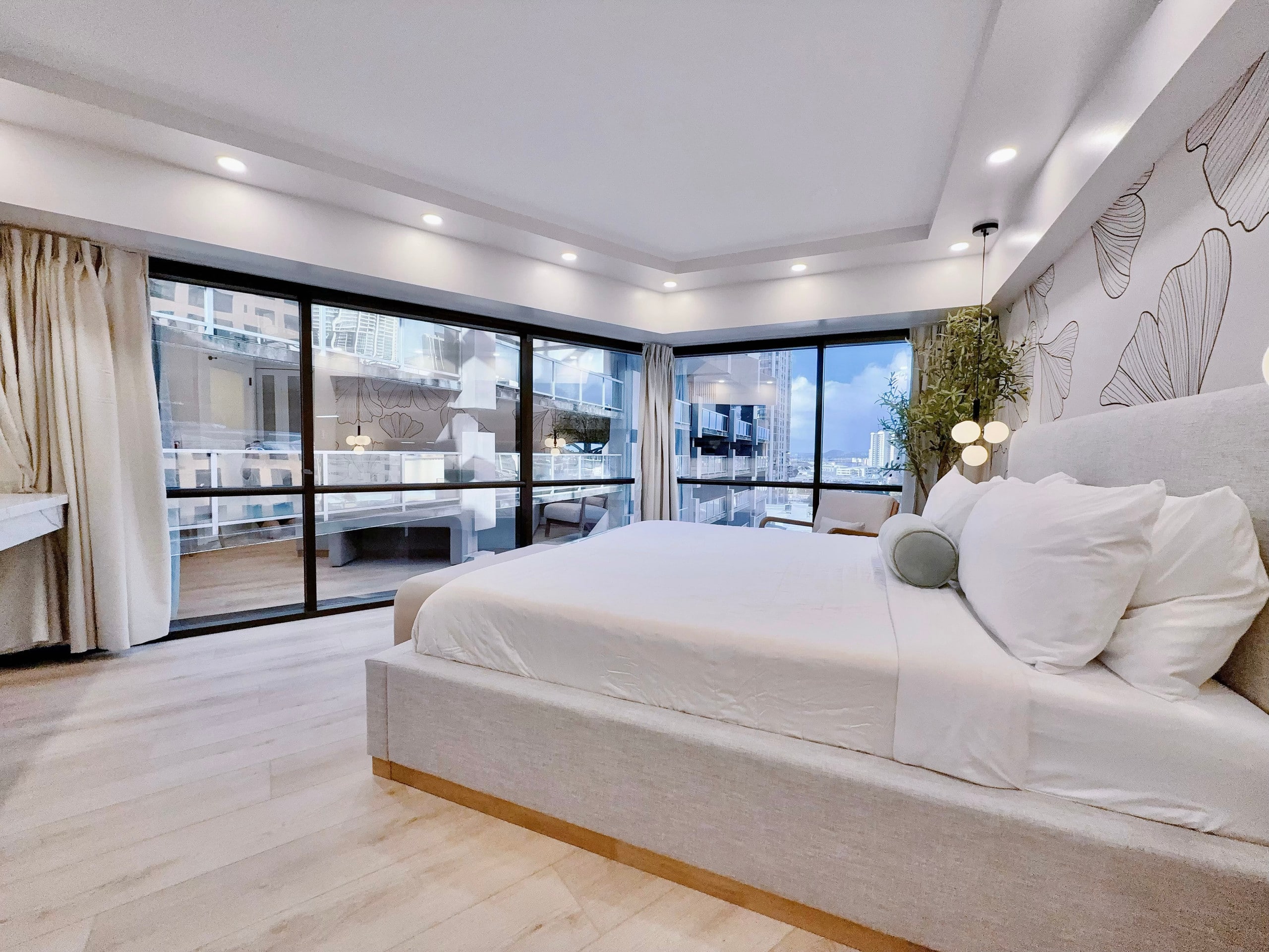 Financial District 1BR-Fully Renovated w/Parking - Image 27