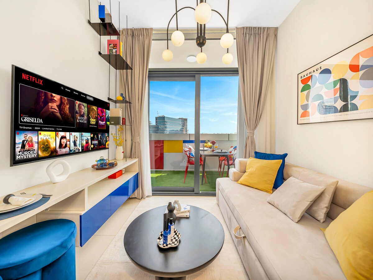 Successful Airbnb property: Burj View, 8 min to Dubai Mall, Pool in Business Bay