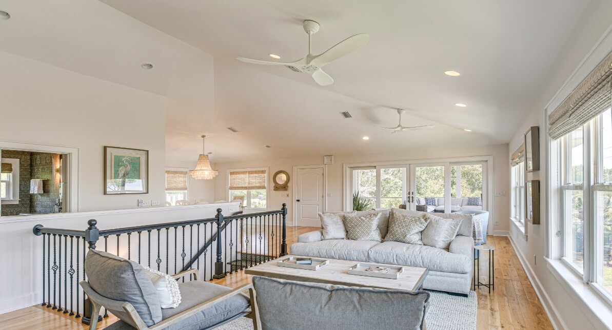 Top Airbnb: A Little Gem - Ocean Views with Private Elevator in Jekyll Island