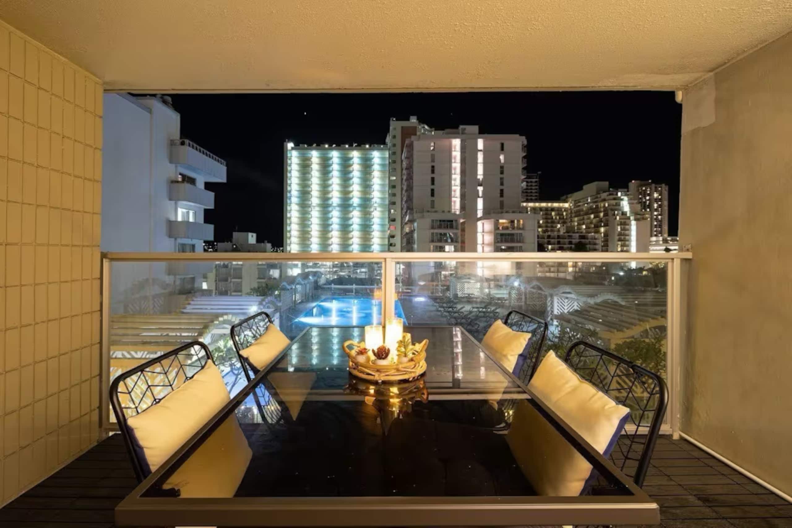 Beautiful Pink Studio Suite-Waikiki Beach - Image 14
