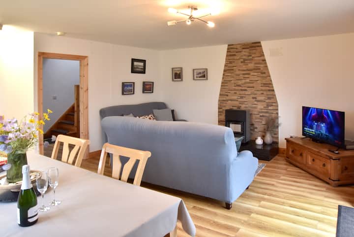 Hill View Cottage | Including Hot Tub & Sauna - Bundoran