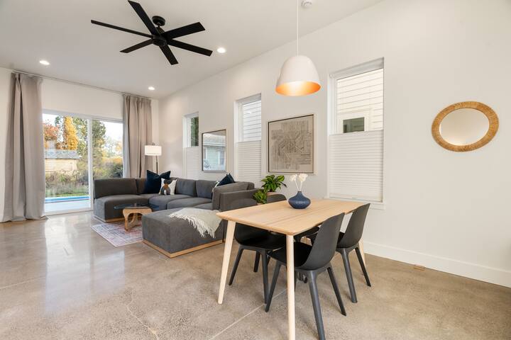 Brand New Westmoreland Contemporary gallery image 5