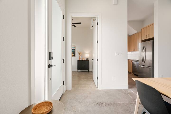 Brand New Westmoreland Contemporary gallery image 2