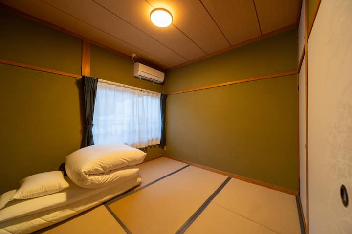 Chambre de style japonais au 2e étage/1 ensemble de futon double