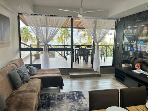 Top Airbnb: Equipped apartment with private terrace and ocean view on the ground floor in Acapulco De Juárez