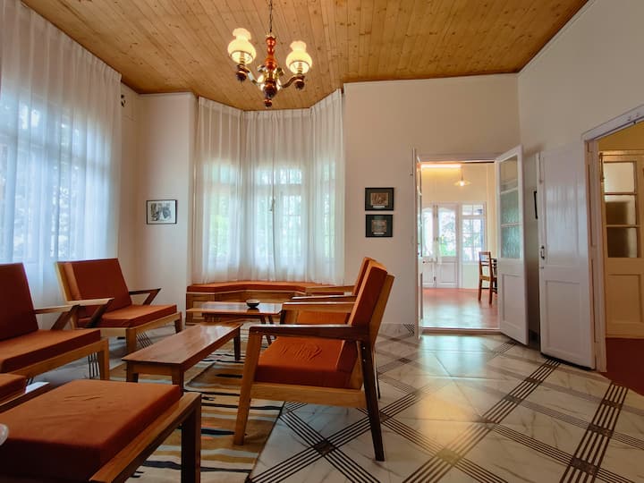 Panorama. A Heritage Bungalow - Kalimpong