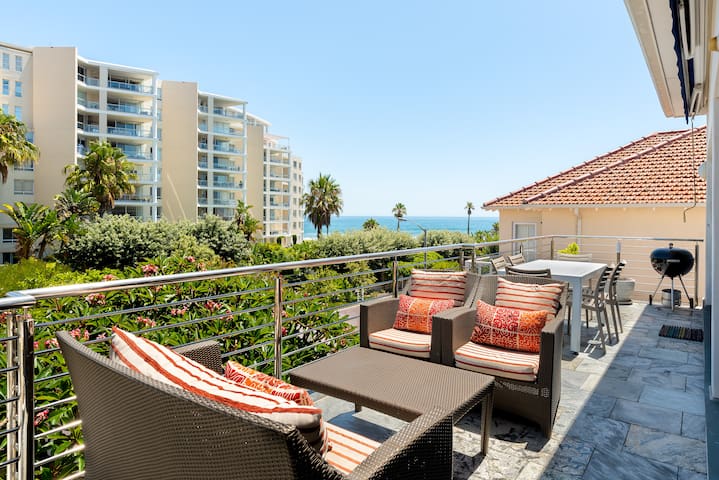 Bantry Bay Bliss | Access to Beach & Saunders Pool