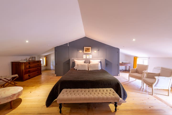 Atmosferë e lehtë dhe çlodhëse
