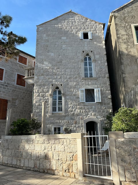 Top performing Airbnb: Villa Old Town Korčula in Grad Korčula