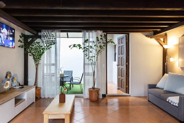 LIJEP I UDOBAN STAN S TERASOM ...