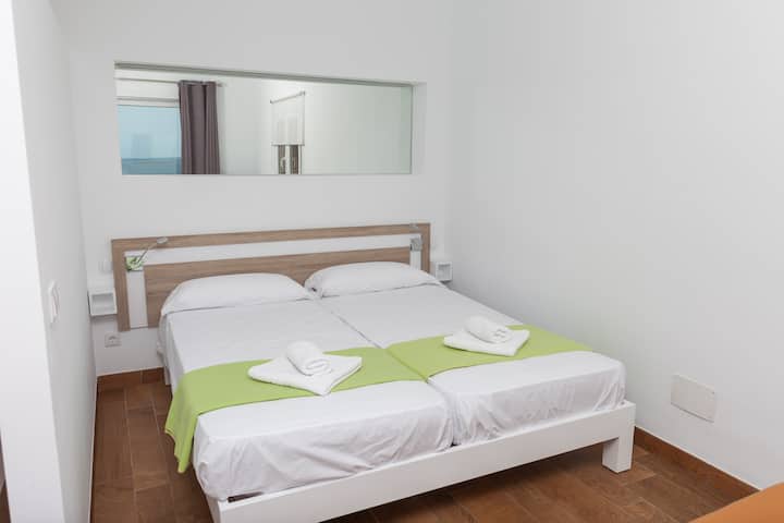Piza Loft With Spacious Terrace And Sea Views - Colonia de Sant Jordi