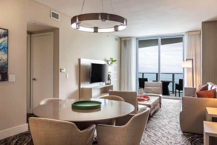 Luxury 1br Ocean View On The Beach, 21st Floor - Hollywood, FL