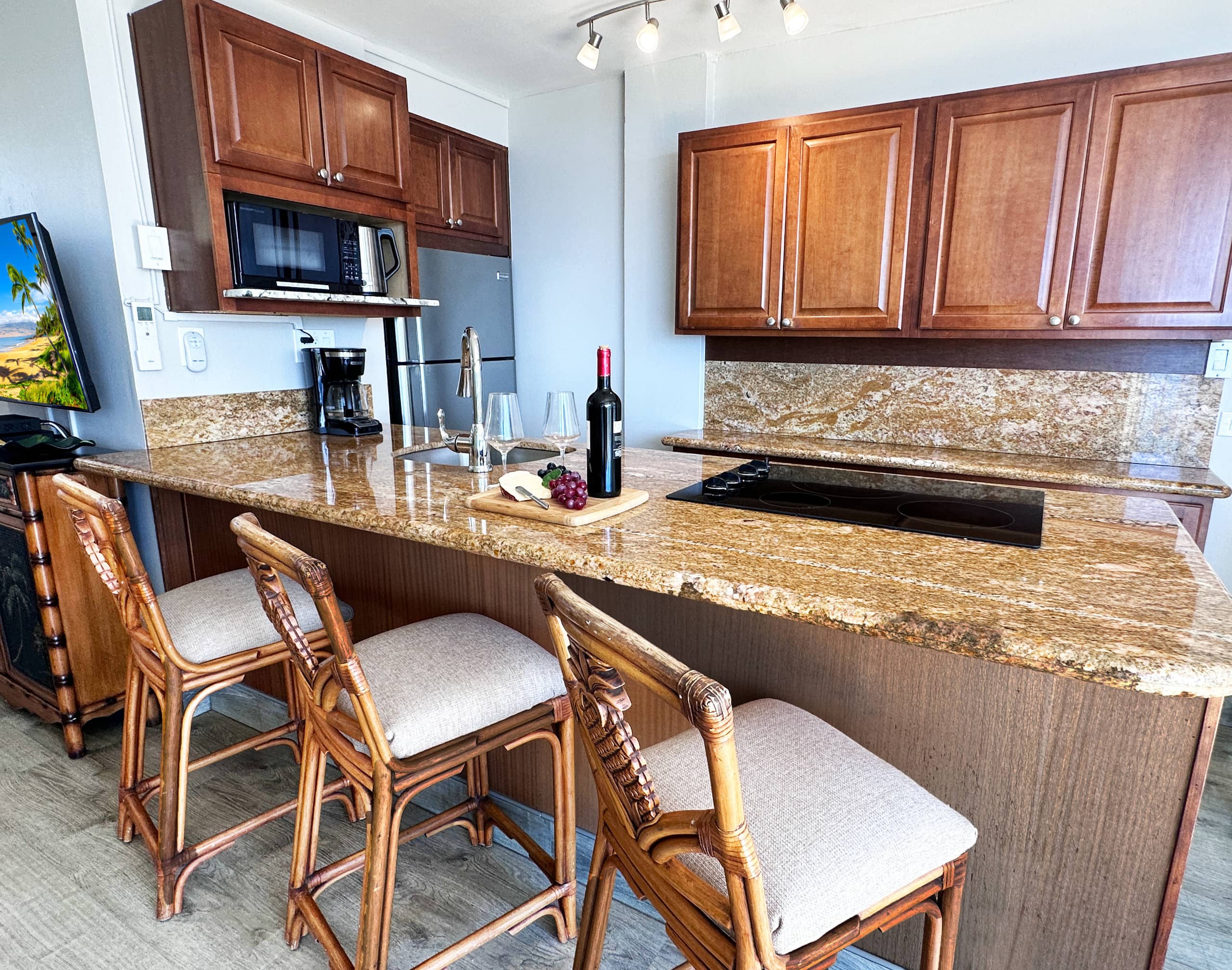 Condo in Kihei · ★4.78 · 2 bedrooms · 3 beds · 2 baths - Image 5