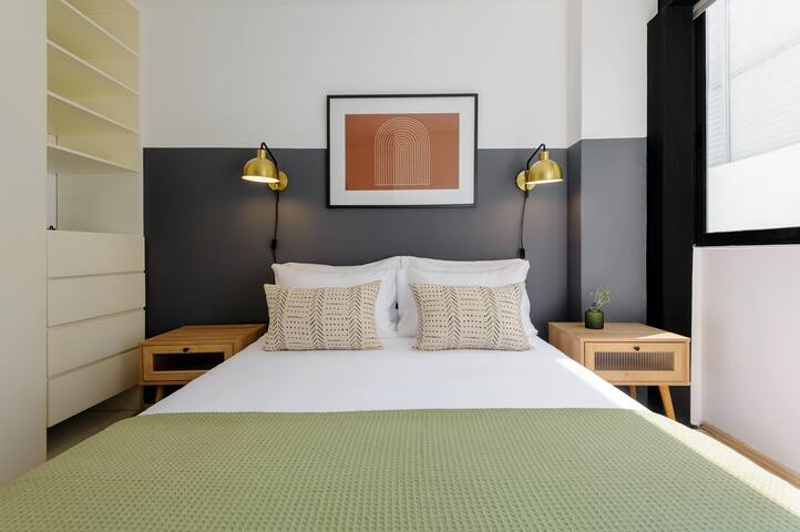 Lovely Apt in Iconic & tranquil Amsterdam Street gallery image 5