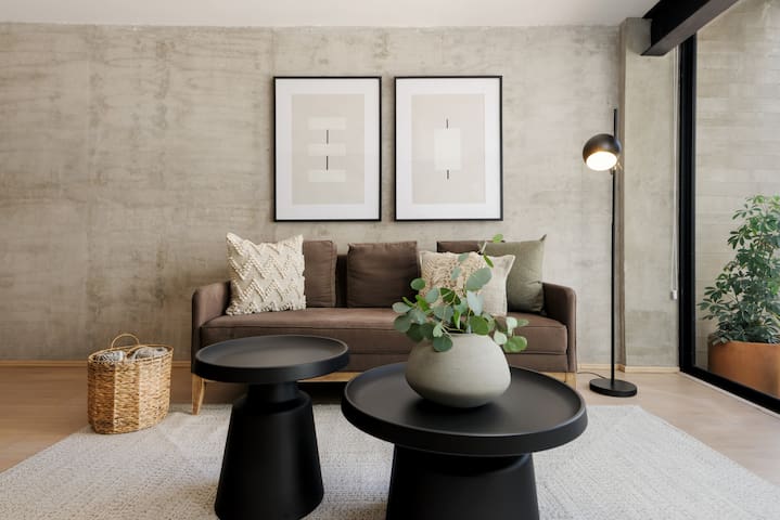 Lovely Apt in Iconic & tranquil Amsterdam Street