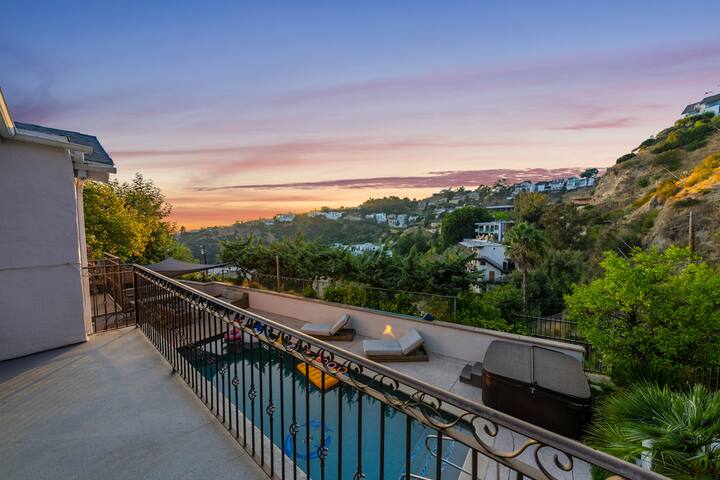 2 Homes Sleeps 30 Gated 2 Pools Views 11 Bedrooms gallery image 3