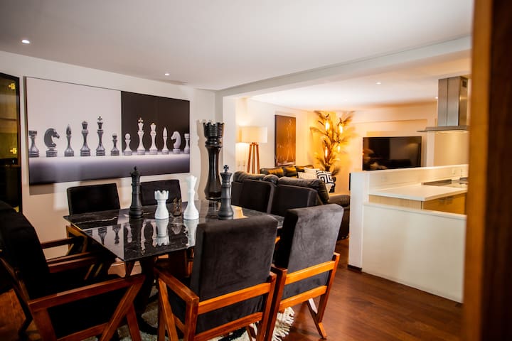 Hermoso departamento a un lado de Campos Elíseos