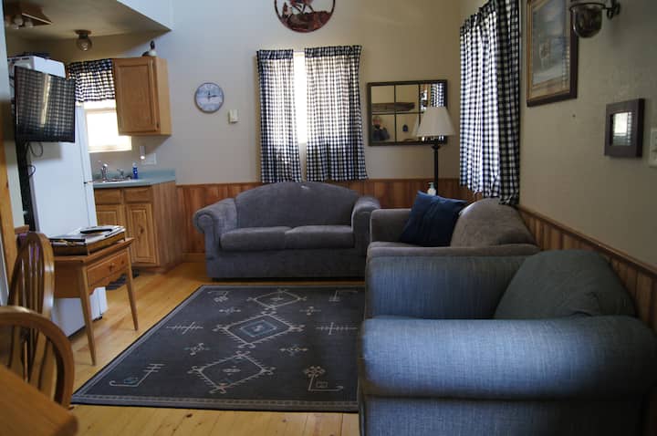Elk Haven Vacation Cabins #4 - Custer, SD