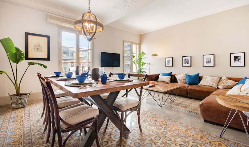 Three Bedroom Apartment Carrer Tamarit You Stylish