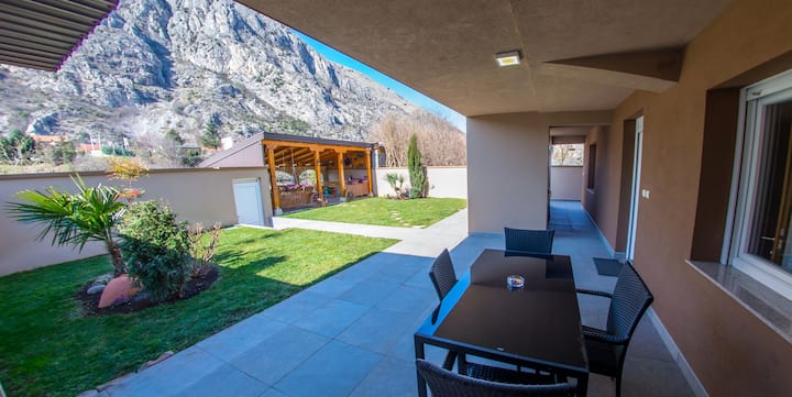 Mila Apartments - Bronze - Mostar