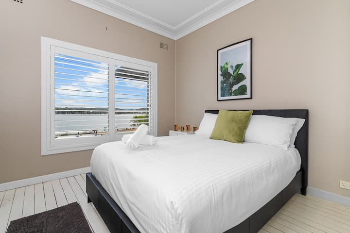 غرفة النوم 2