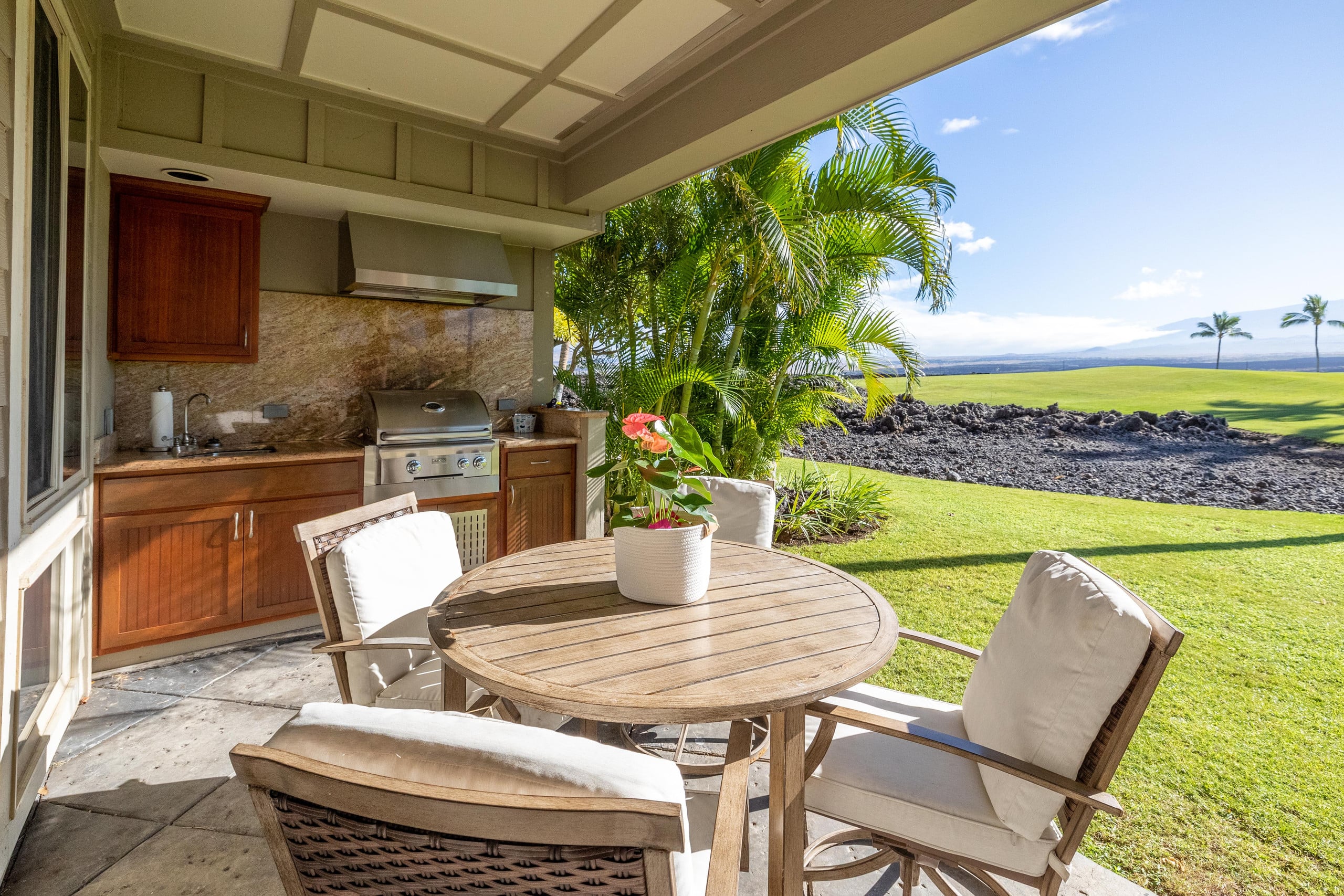 Condo in Waimea · ★5.0 · 3 bedrooms · 4 beds · 3 private baths - Image 31