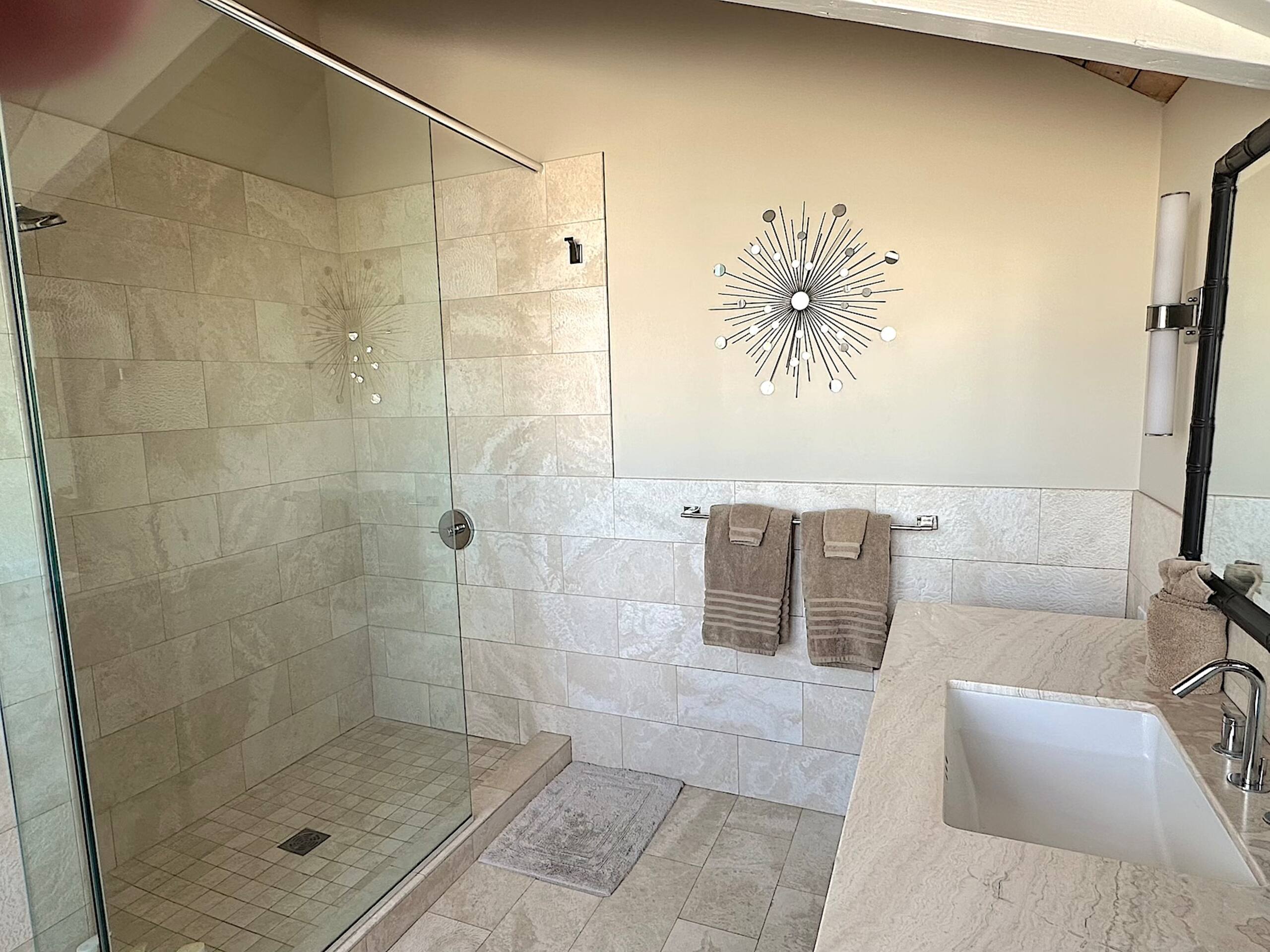 Home in Kekaha · ★5.0 · 3 bedrooms · 3 beds · 3.5 baths - Photo 9