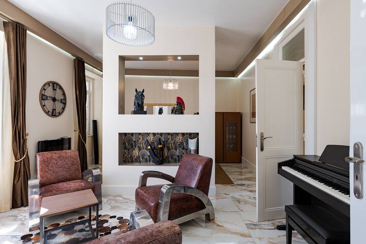 Villa near Lisbon – Pool, Jacuzzi, BBQ, Sauna, Gym gallery image 4