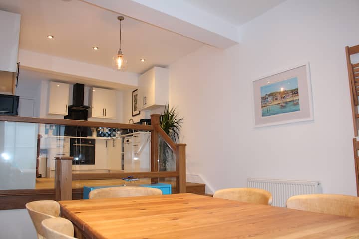 Creative Quarter/harbour Arm/beach/the Leas/f51 - Kent