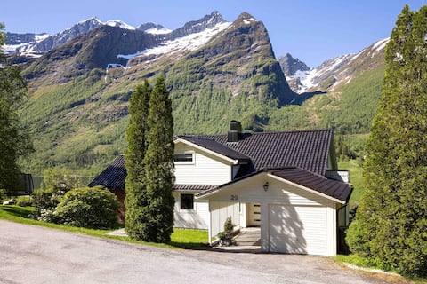 Apartment in the heart of Sunnmøre