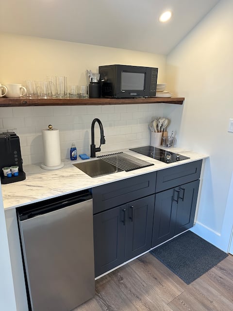 Popular Airbnb listing: The Innwoods - Studio Apartment 1 in Tannersville