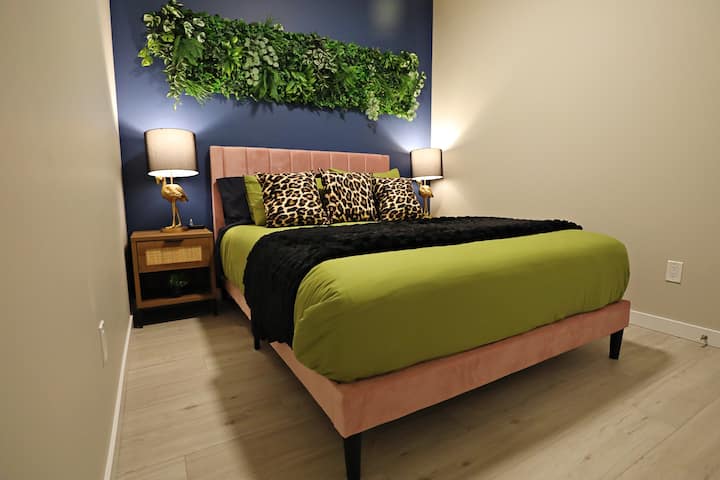 Një arratisje e guximshme dhe e ndritshme që provon se dhomat e gjumit nuk kanë pse të jenë të mërzitshme!