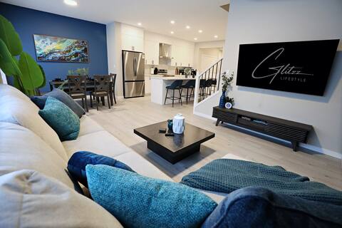 Top performing Airbnb: Edgemont Escape |A/C|Groups|River Cree|WEM|Disney+ in Edmonton
