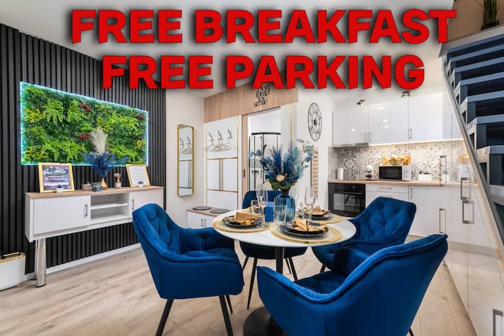 Free Breakfast And Parking Included, Central, A/c - Budapest