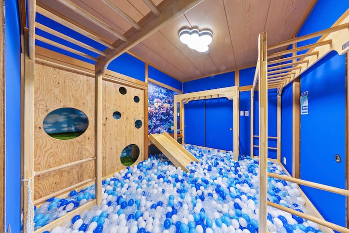 国立駅徒歩4分/親子で遊べる/雲梯や滑り台、ボールプール有り/ワンフロア（1階部分) (41)