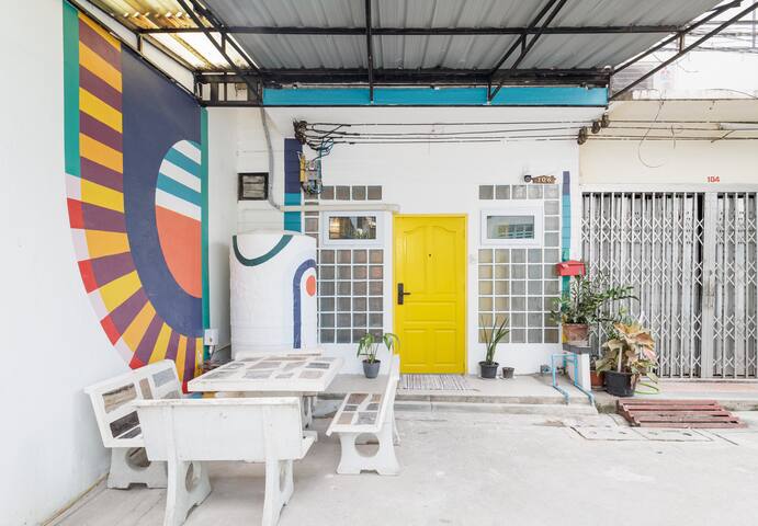 ArtsyThai Townhouse 4-11ppl gallery image 5