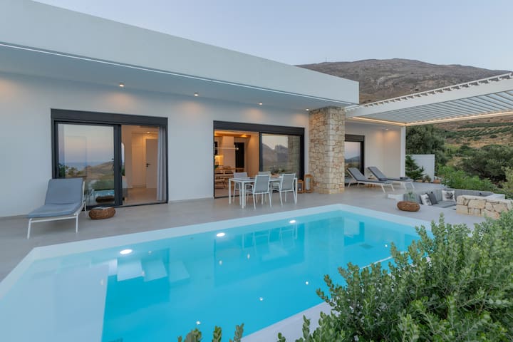 Villa Meliades with private pool and seaview