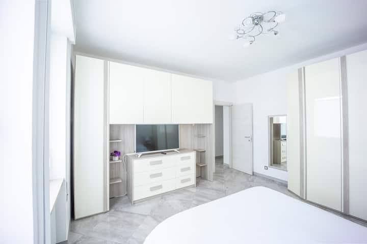 Schlafzimmer 1