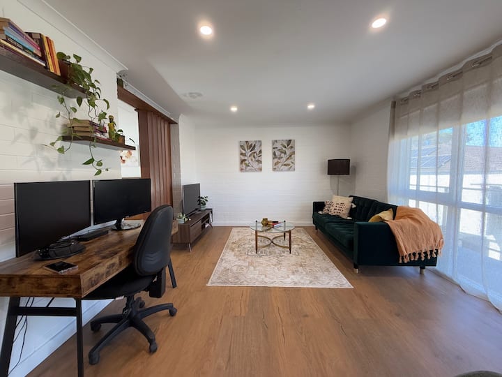 Charming Studio In Vibrant Applecross Neighborhood - Mount Pleasant