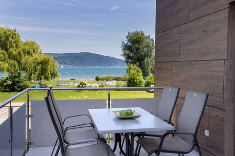 StayN: 65 m² luxury apartment – modern, bright, with lake view