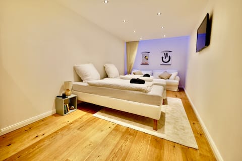 Central Maisonette Loft | Near Cathedral | 3 BR