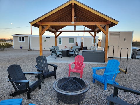 Secluded Western Retreat Near DVNP, EV Charger