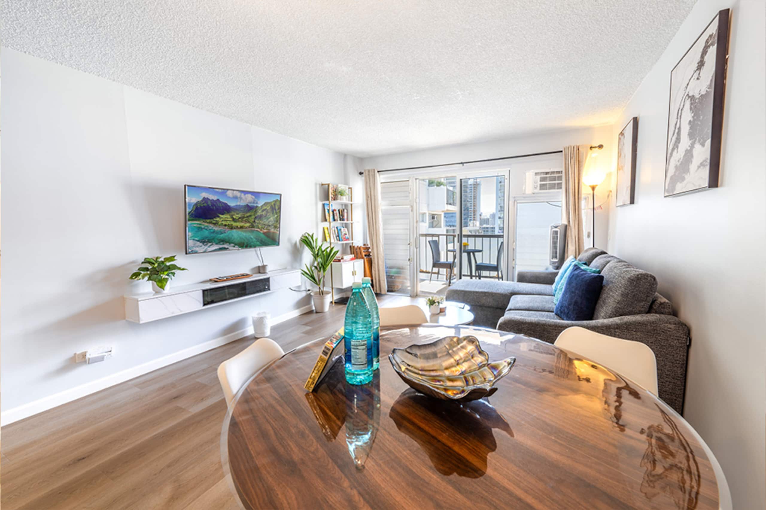2b2b Spacious Apartment central waikiki  parking - Image 15