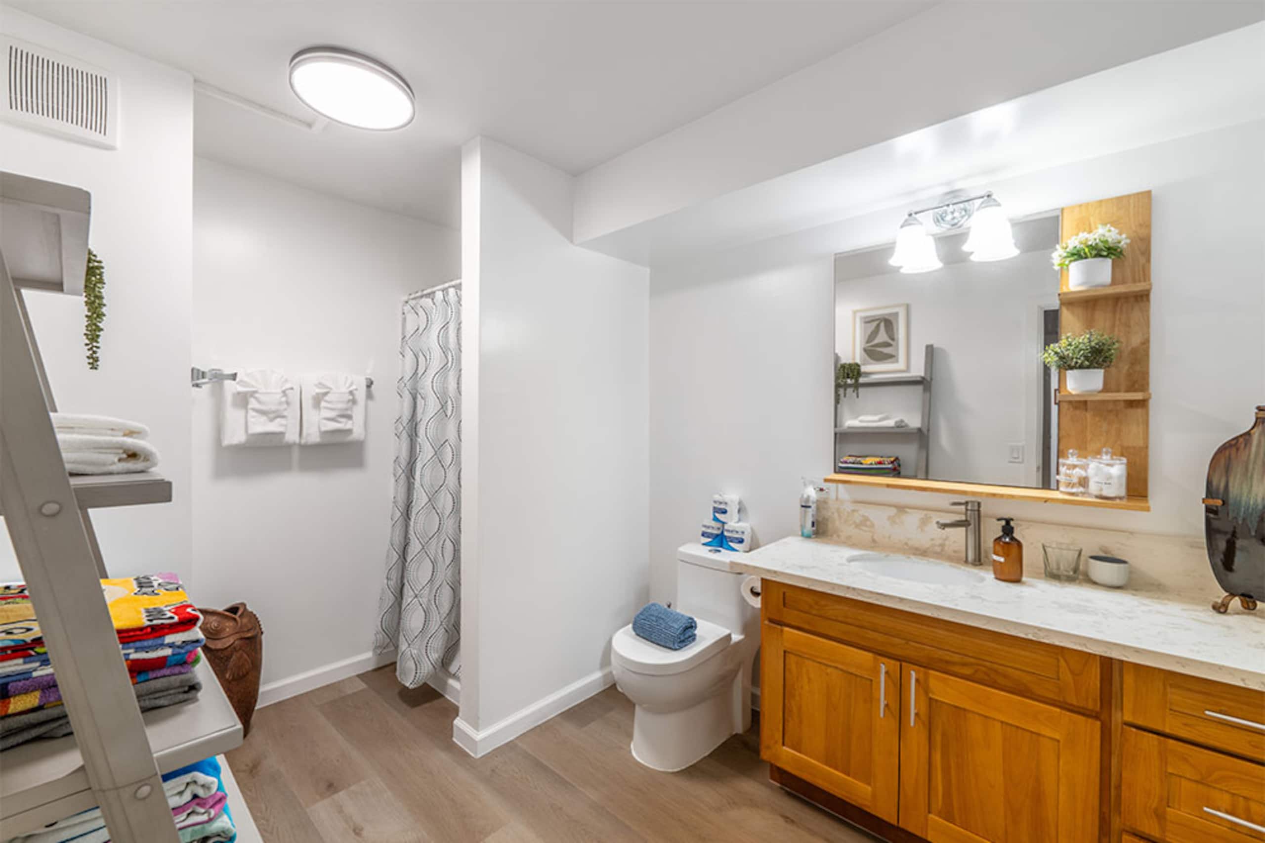 2b2b Spacious Apartment central waikiki  parking - Image 26